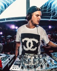 DJ Avicii và Những Câu Chuyện Có Thật