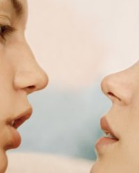 Màu Xanh Nồng Ấm