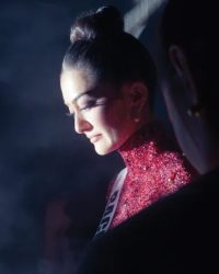 Sàn Diễn Của Nữ Hoàng