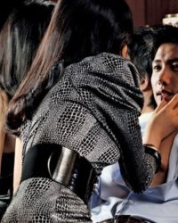 Tránh Voi Chả Xấu Mặt Nào
