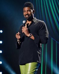 Deon Cole: Con Trai Bé Bỏng Của Mẹ