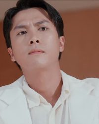 Hắc Hiệp Đại Chiến Thánh Bài