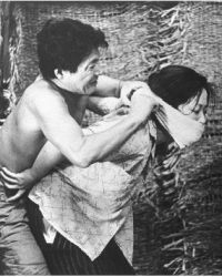 Người Đàn Bà Trong Cồn Cát