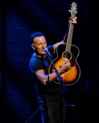 Springsteen Trên Sân Khấu