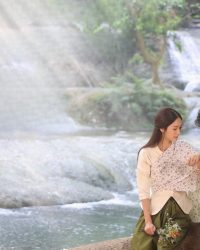 Trái Tim Giam Cầm